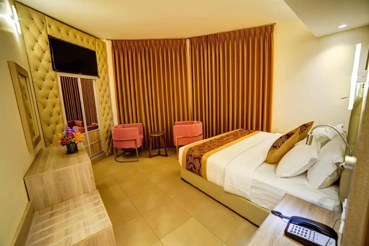 فندق ديلارا - Delara Hotel 4*, עקבה